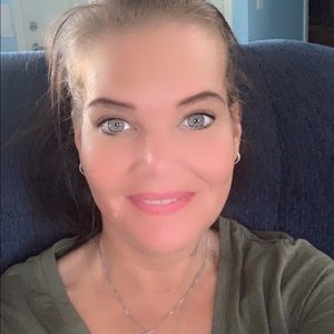 Meet your Posher, Sherry